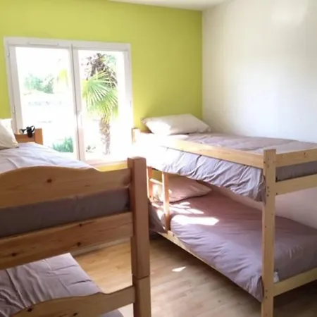 Paisible Maison Entre Plages, Lacs Et Bassin 别墅